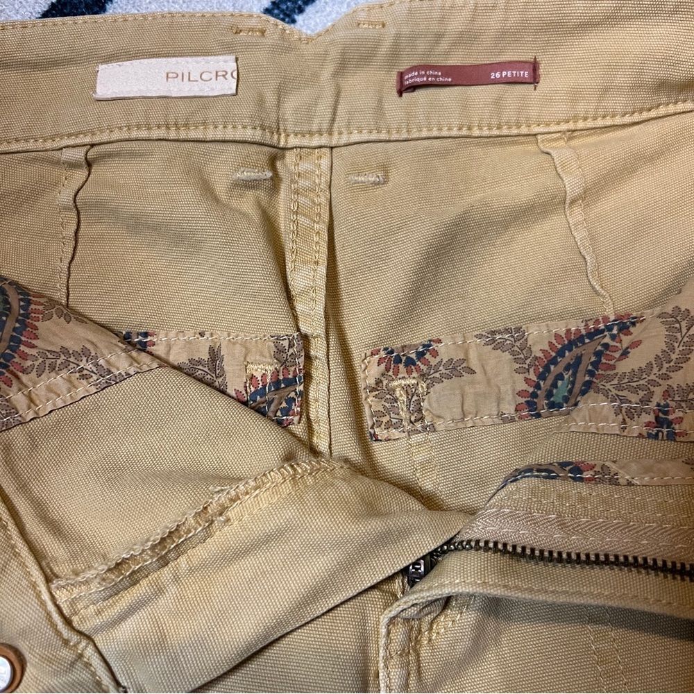 Anthropologie Pilcro Wide Leg Cropped Carpenter Pants in Khaki Yellow Size 26P - Picture 3 of 6